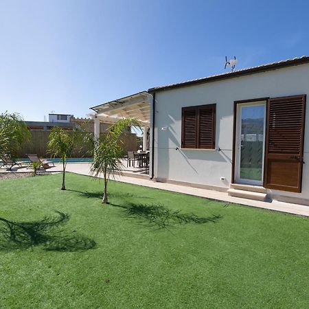 Villa Giada Campofelice Di Roccella Luaran gambar